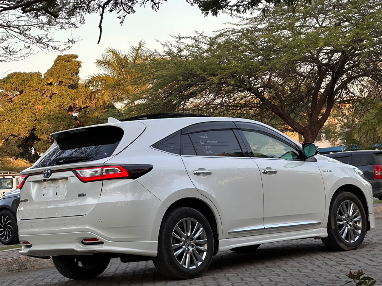 TOYOTA HARRIER NEW MODEL thumbnail 8